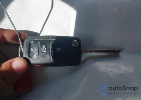 2013 Volkswagen Golf 2.5L 4-Door from USA, damaged, VIN WVWDB7AJXDW000991